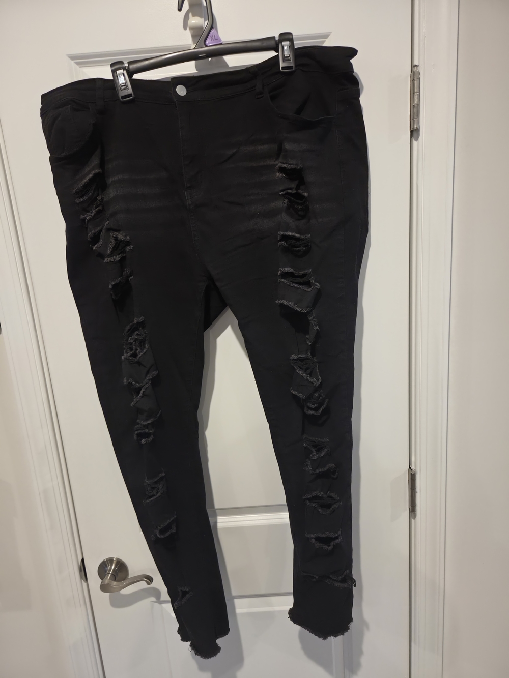 Black Distressed Skinny Jeans for Women